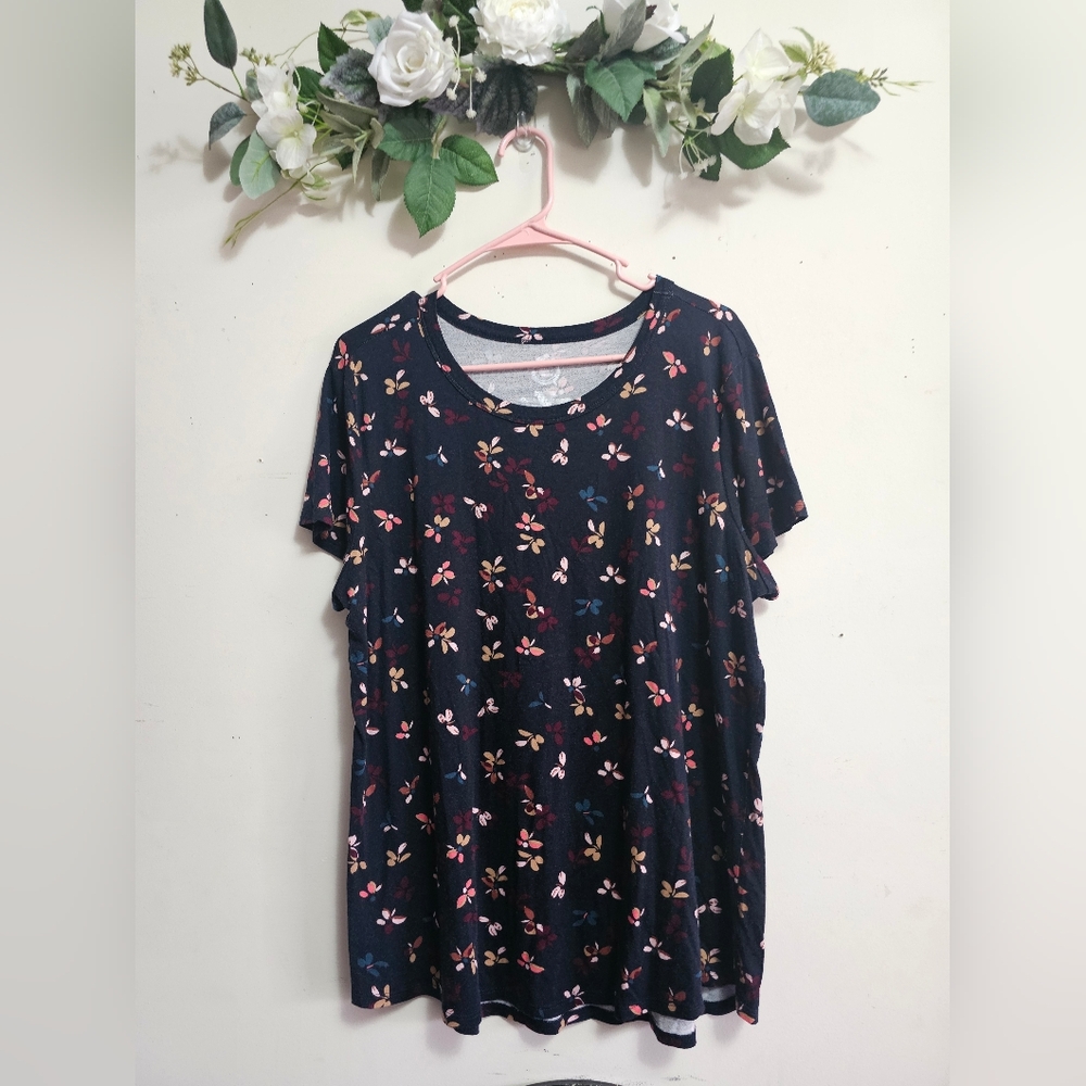 Floral tee